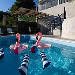 Villa Klara - Makarska By Guide
